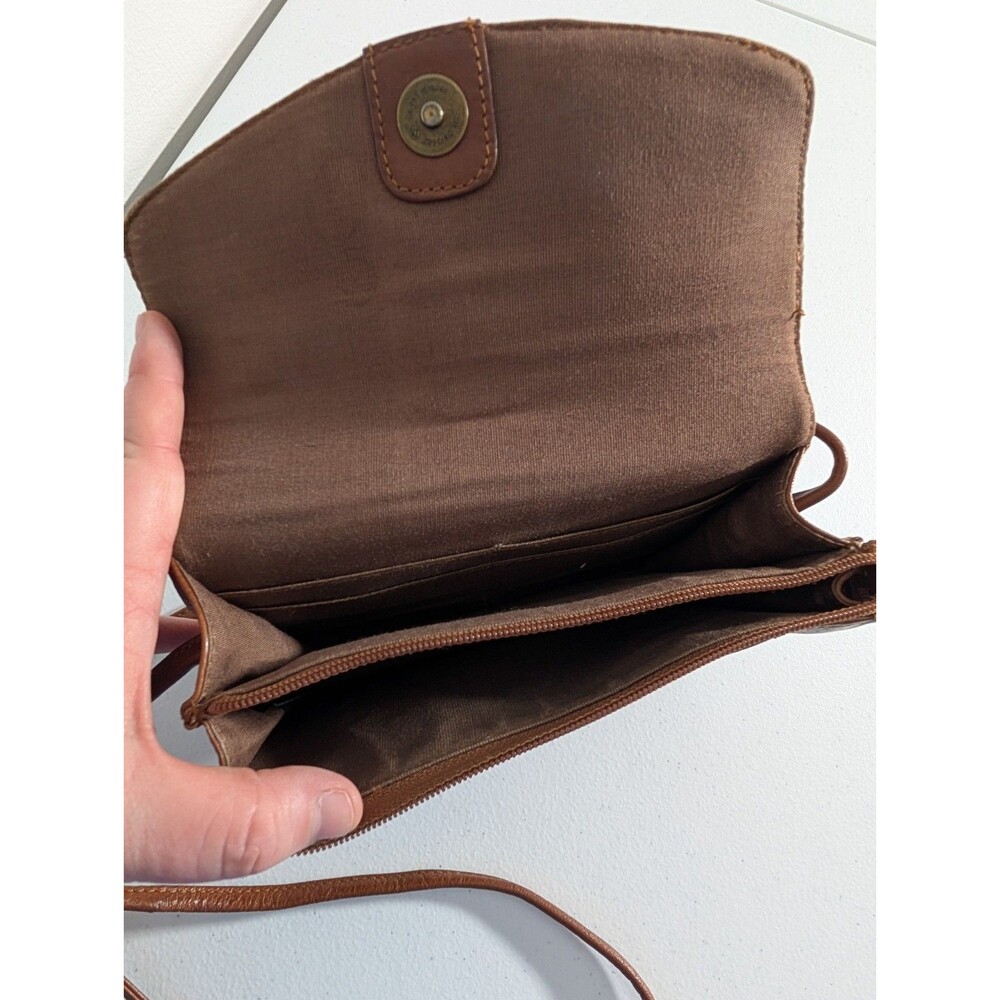 💐Fossil Brown Pebbled Small Crossbody with Credit Card Slots & Gold Hardware - Picture 3 of 5